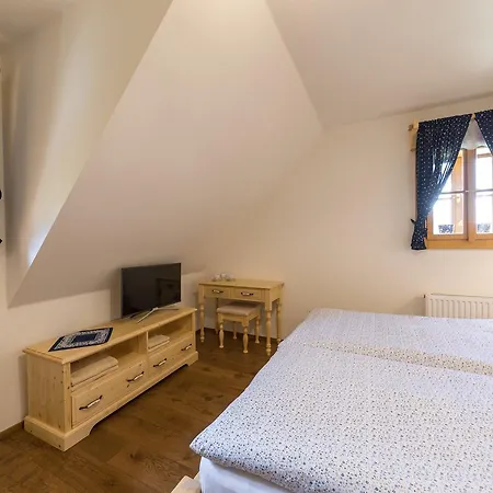 Lantgård Statek U Rajmunda Zemedelska Farma Velké Karlovice