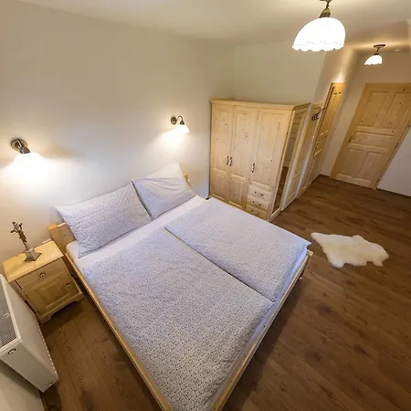 Lantgård Statek U Rajmunda Zemedelska Farma Velké Karlovice